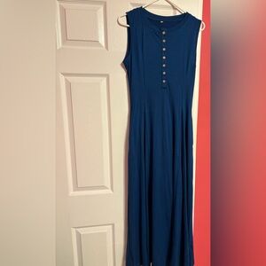 Sleeveless Blue Maxi Dress